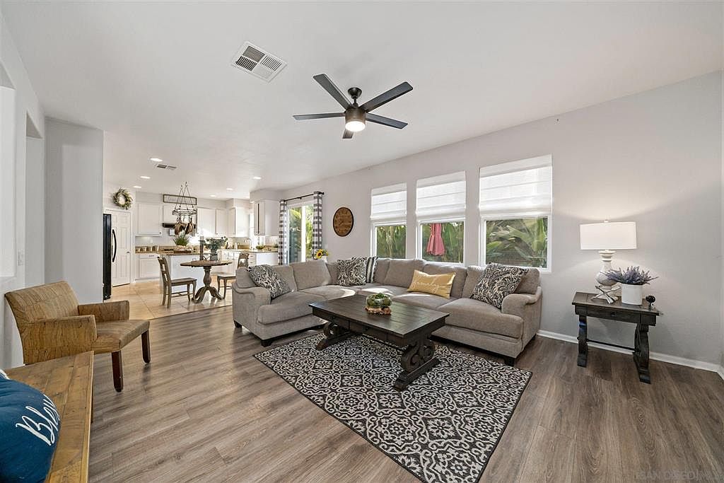 33863 Madrigal Ct photo 2
