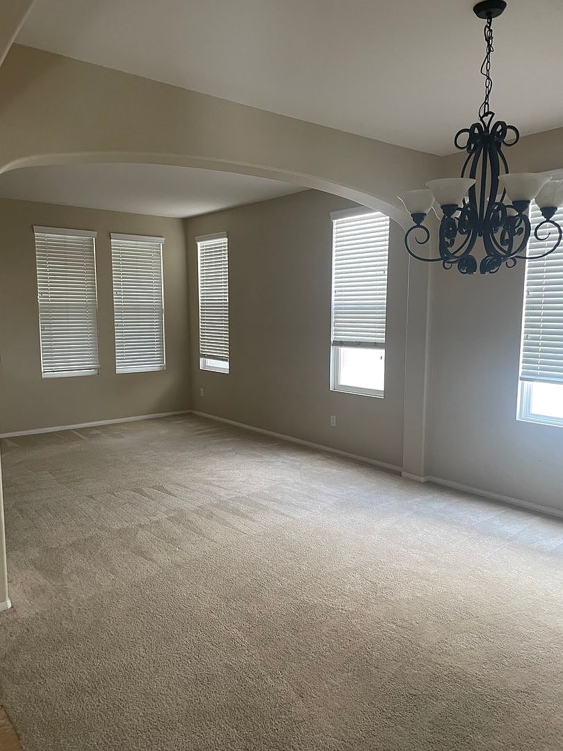 31423 Eucalyptus Ct photo 5
