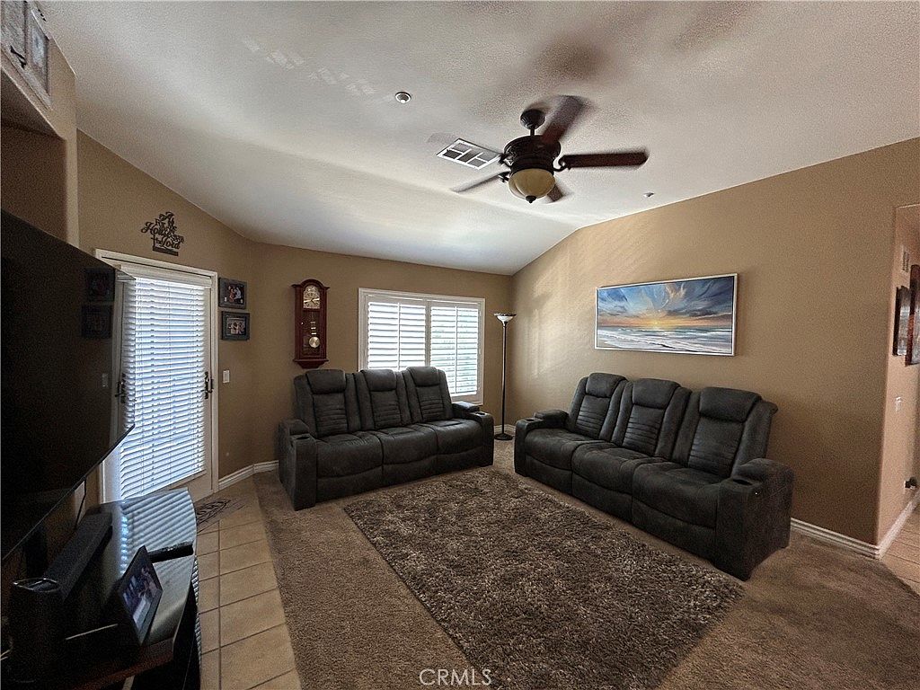 41696 Woodridge Ave photo 3