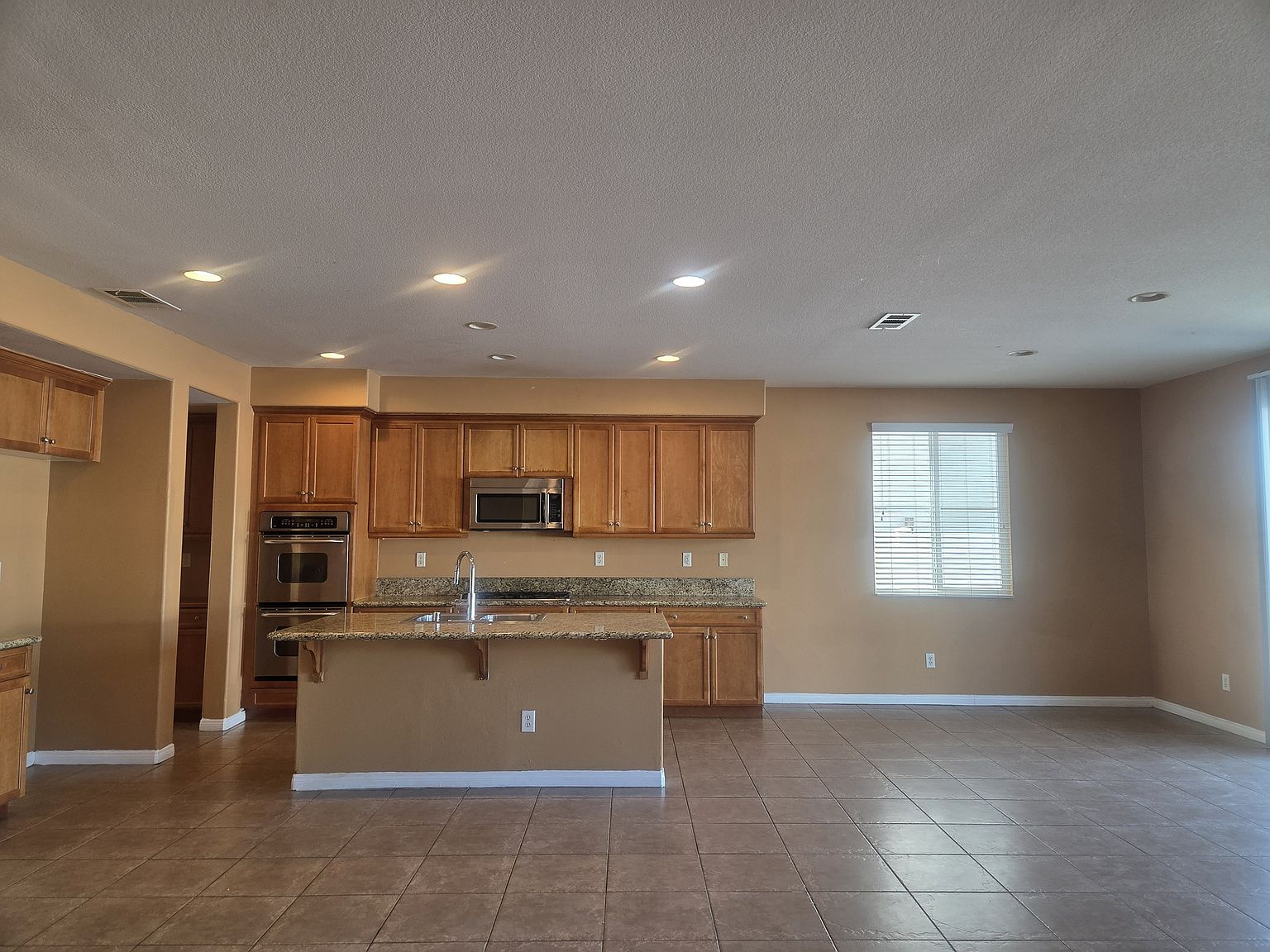 36813 Gemina Ave photo 5