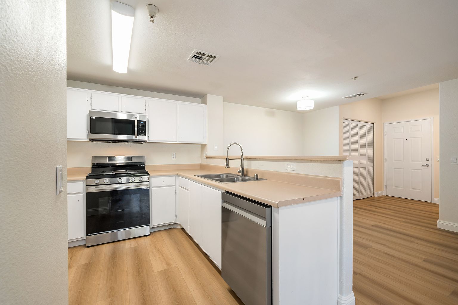 31349 David Ln photo 2