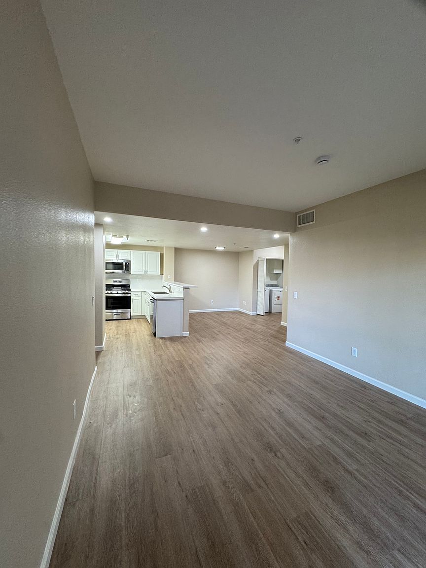 31397 Taylor Ln photo 5