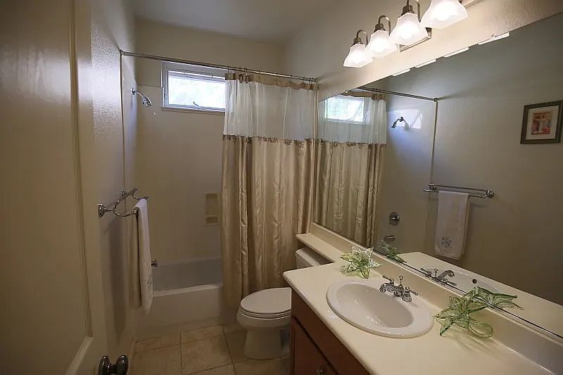 4535 Laird Cir photo 2