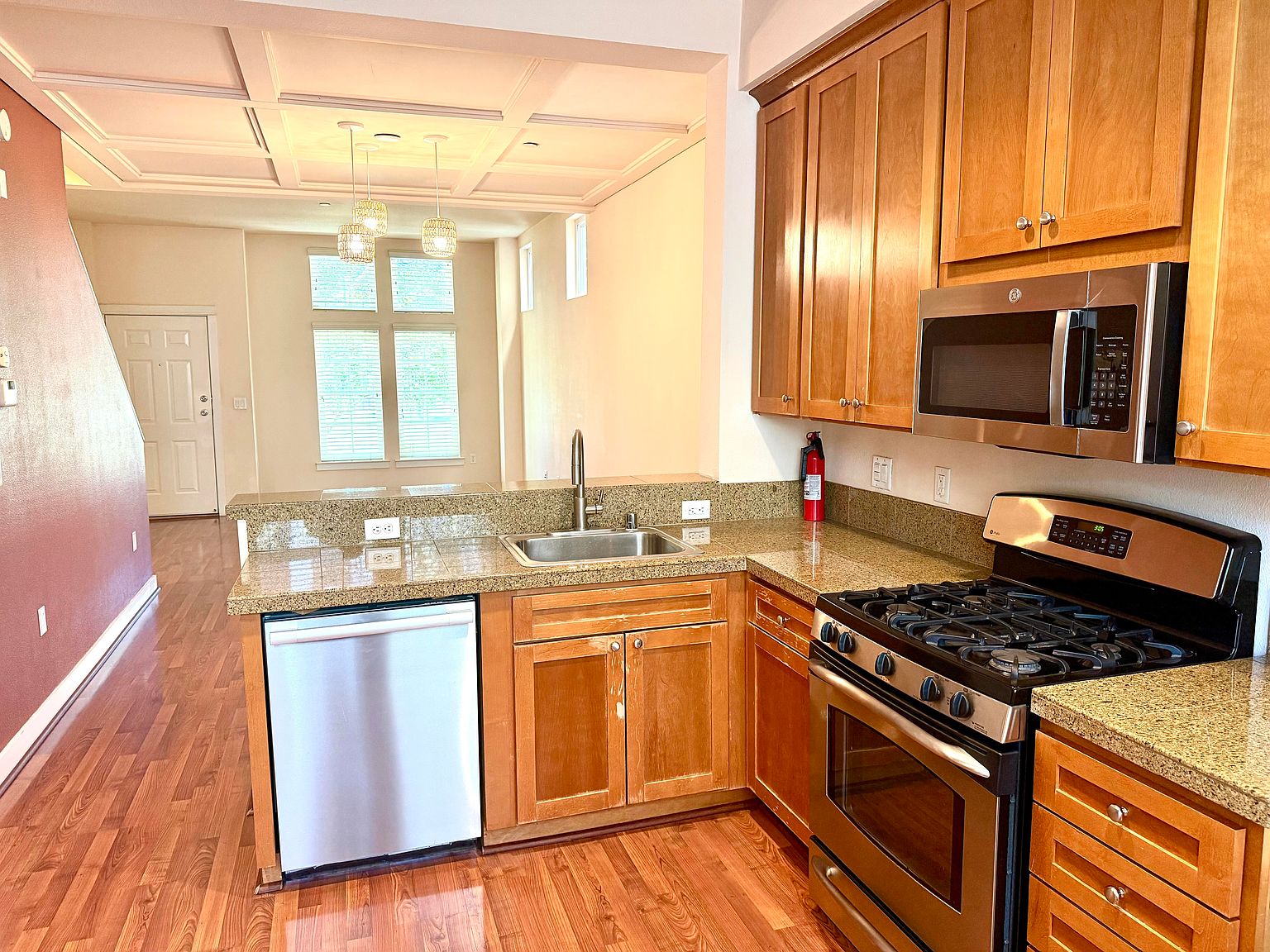 849 Frederick Cmns photo 2