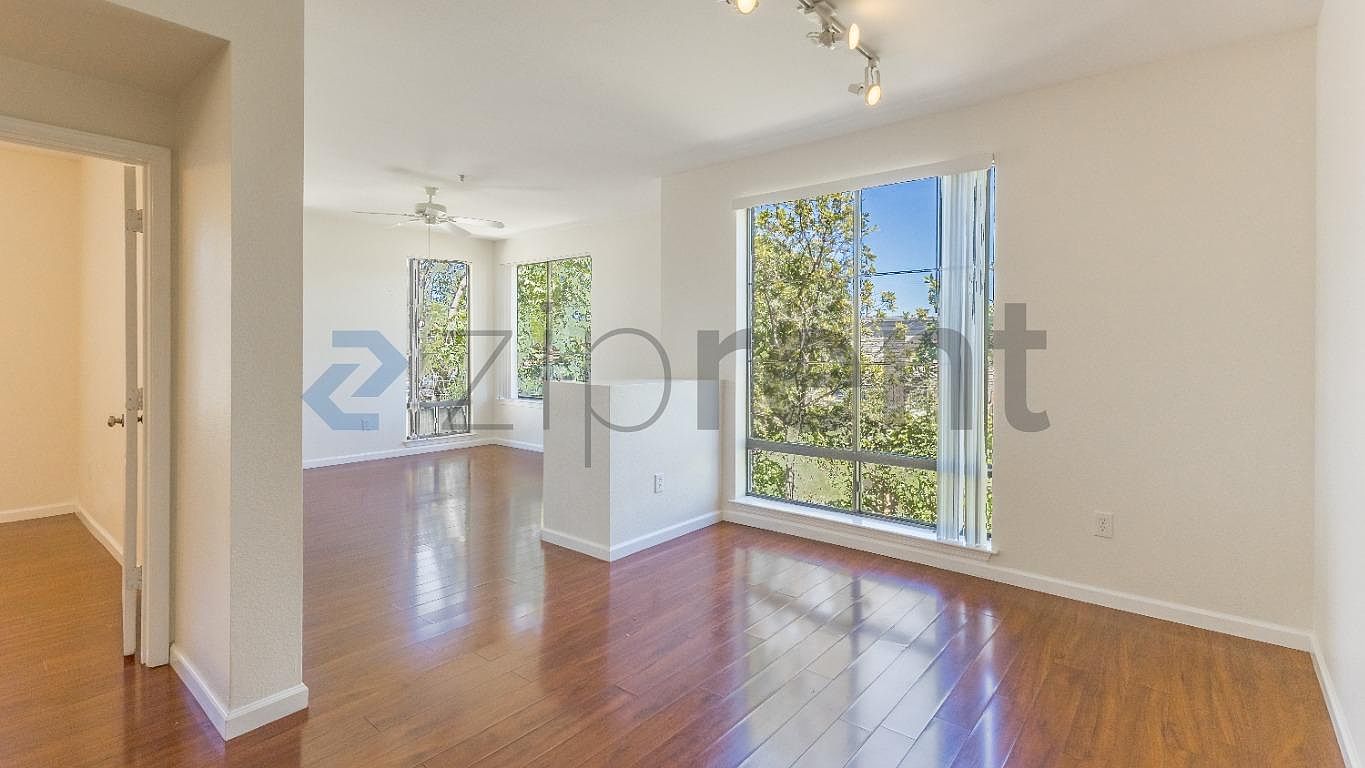 1060 S 3rd St photo 5
