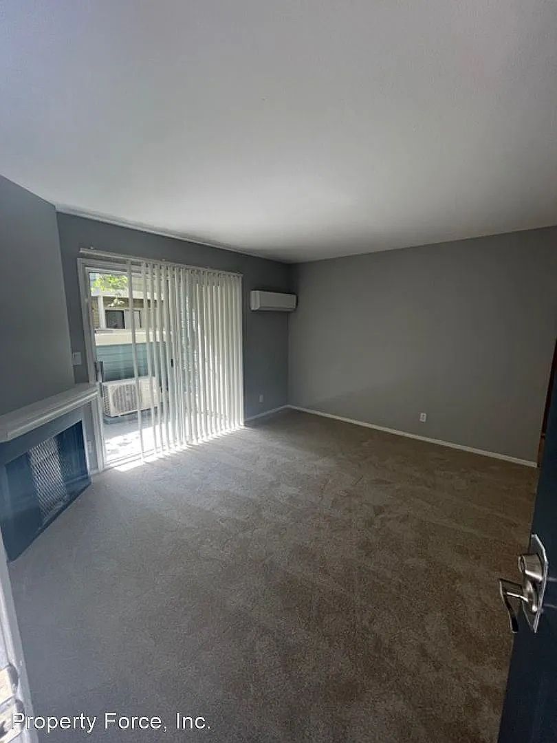 2753 Somerset Park Cir photo 5
