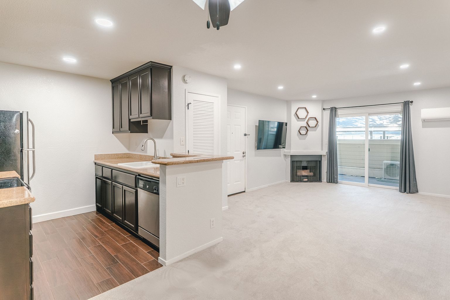 2766 Somerset Park Cir photo 4