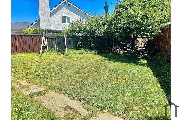 2BR/2BA Single Family House on Parker Dr · Watsonville photo 5