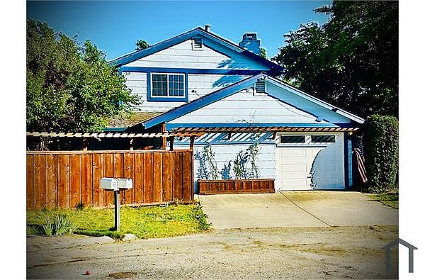 2BR/2BA Single Family House on Parker Dr · Watsonville photo 2