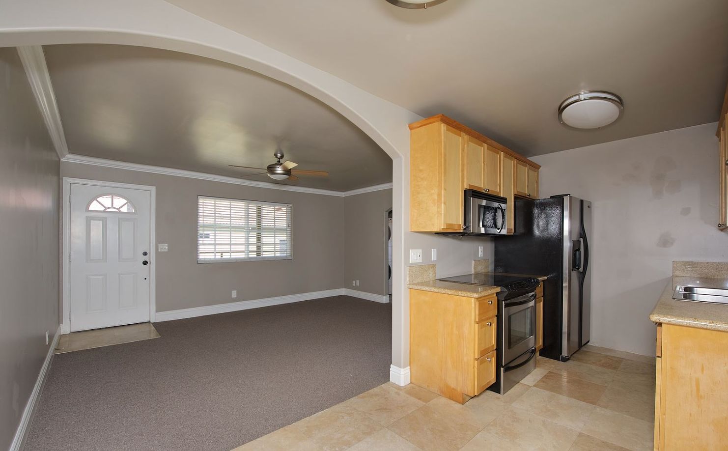 2741 A St photo 3