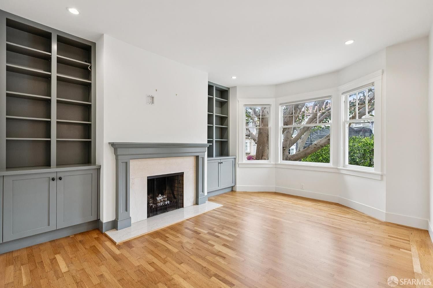 2741 Union St photo 4