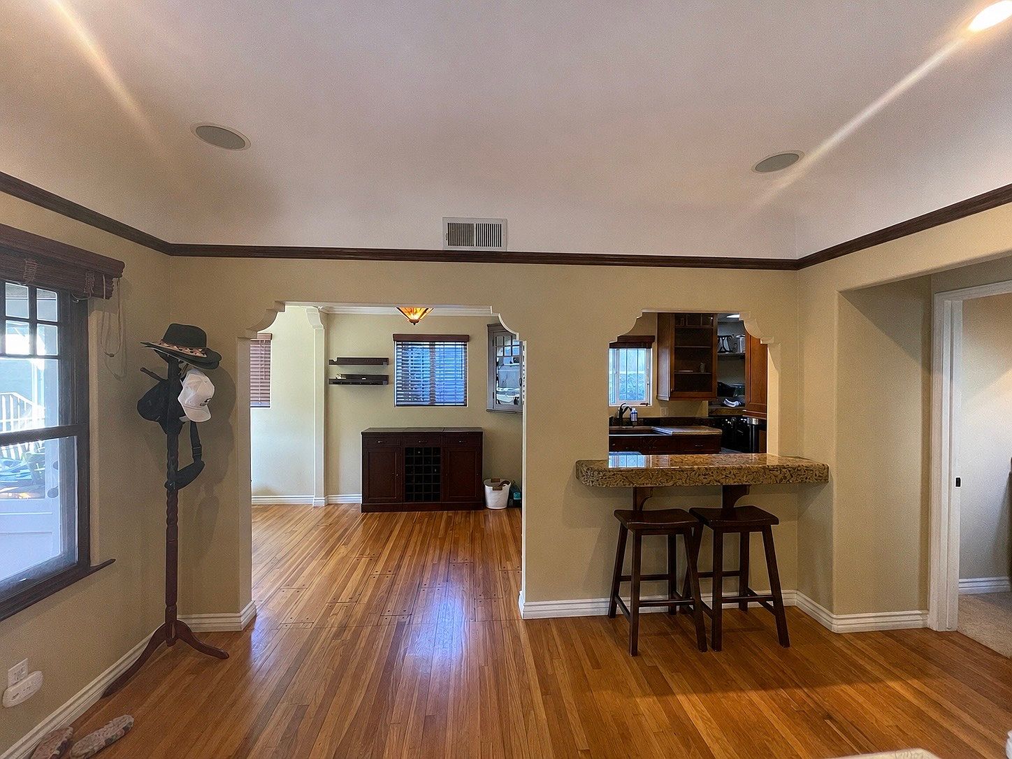 4140 Campus Ave photo 3