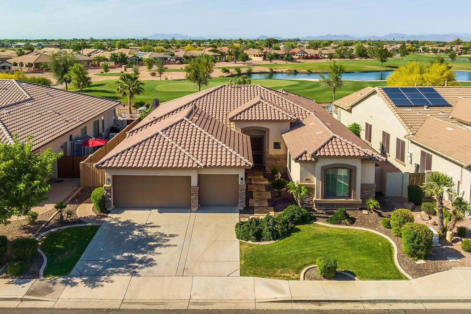 4176 E Clubview Dr Gilbert, AZ 85298 photo 3