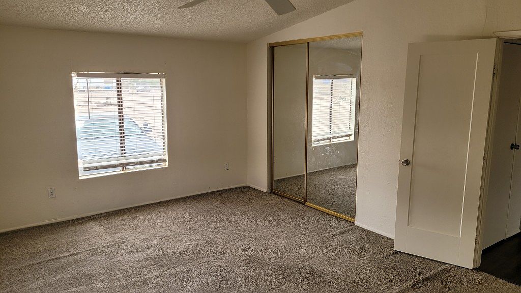 1216 N 359th Ave photo 5