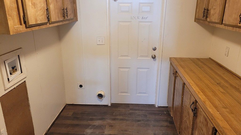 1216 N 359th Ave photo 3