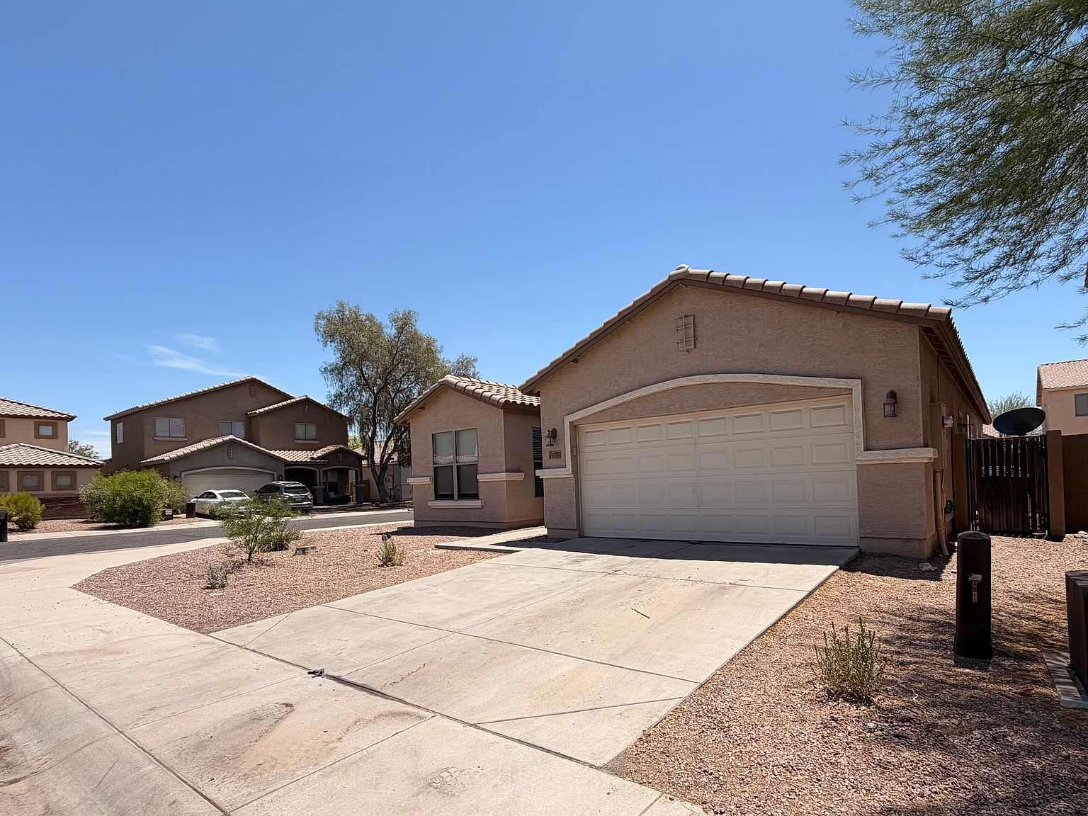 4307 W T Ryan Ln photo 2