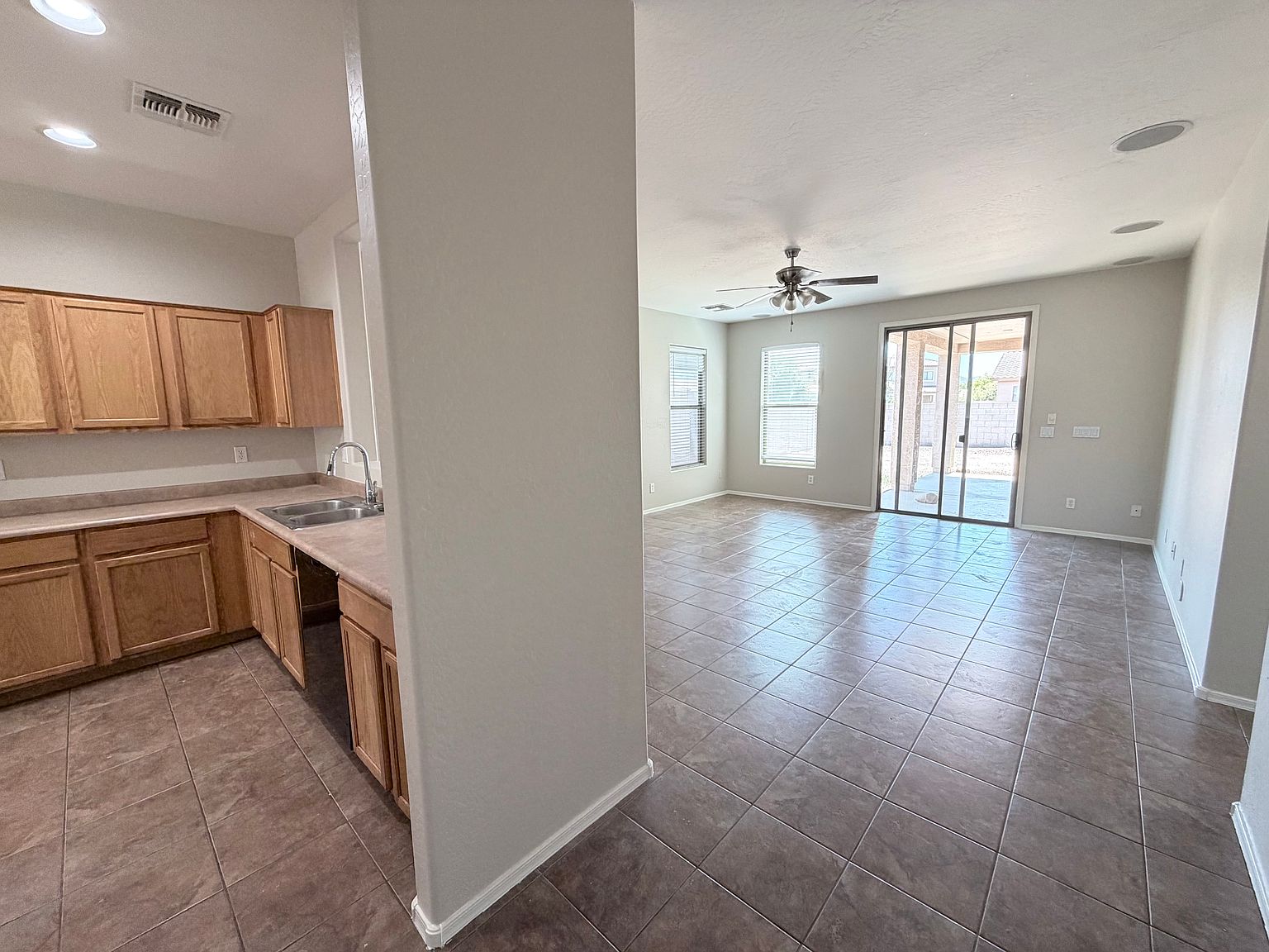 4307 W T Ryan Ln photo 3