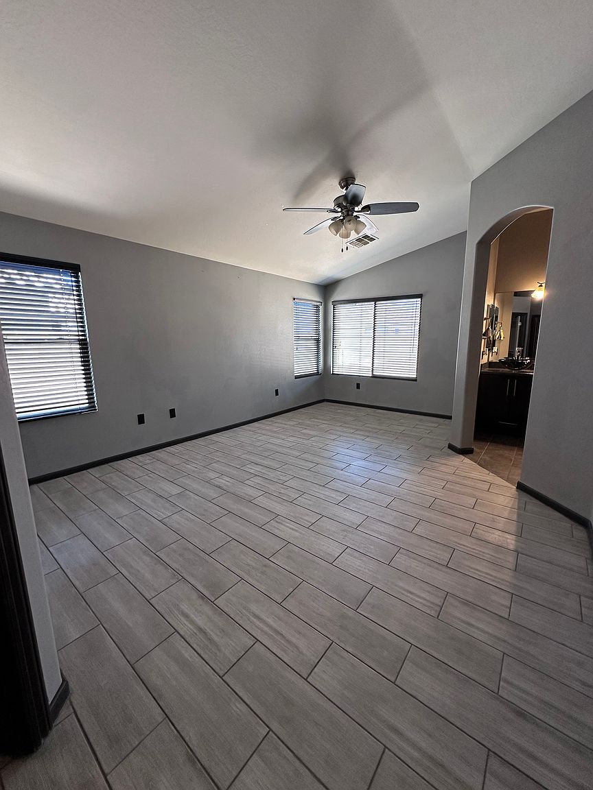 4726 W Saint Kateri Dr photo 2