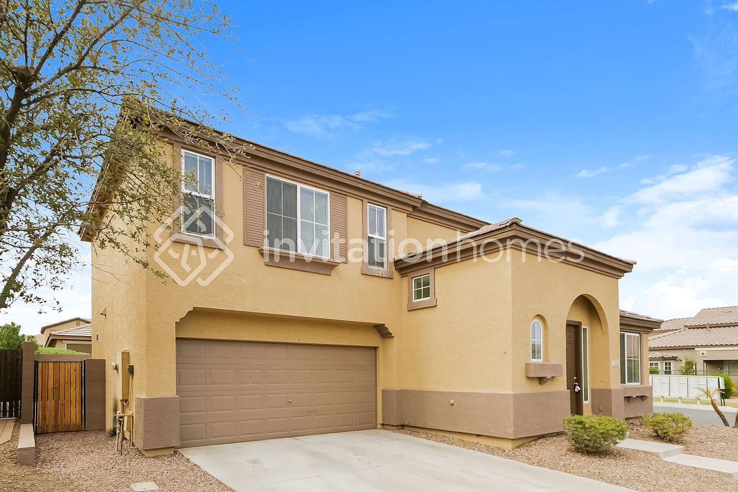 7233 S 39th Way Phoenix, AZ 85042 photo 3