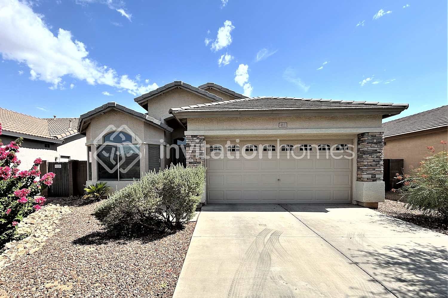 14611 W Acapulco Ln Surprise, AZ 85379 photo 2