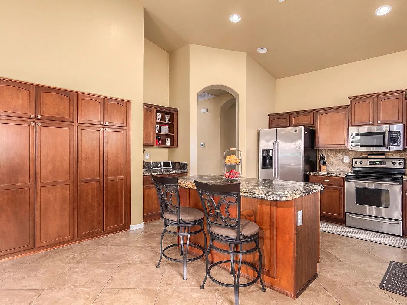13635 W Gelding Dr photo 4