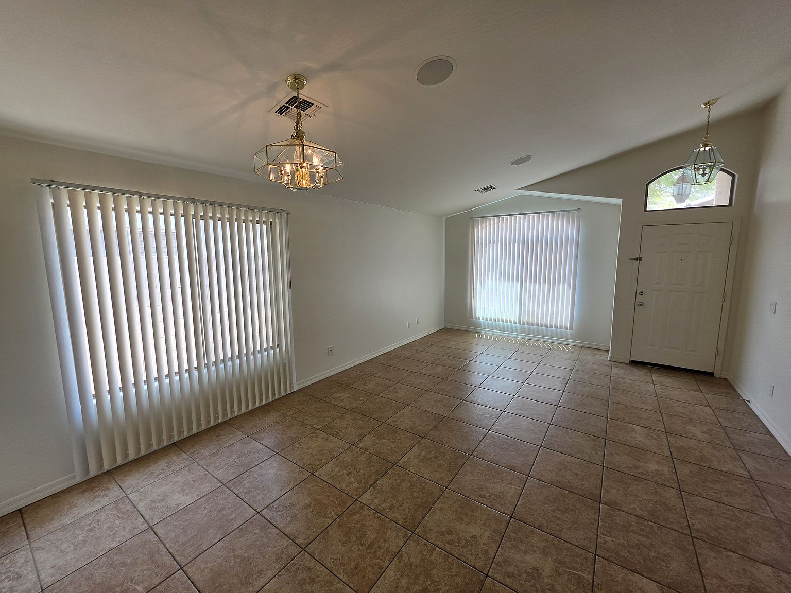 5532 W Southgate Ave photo 3