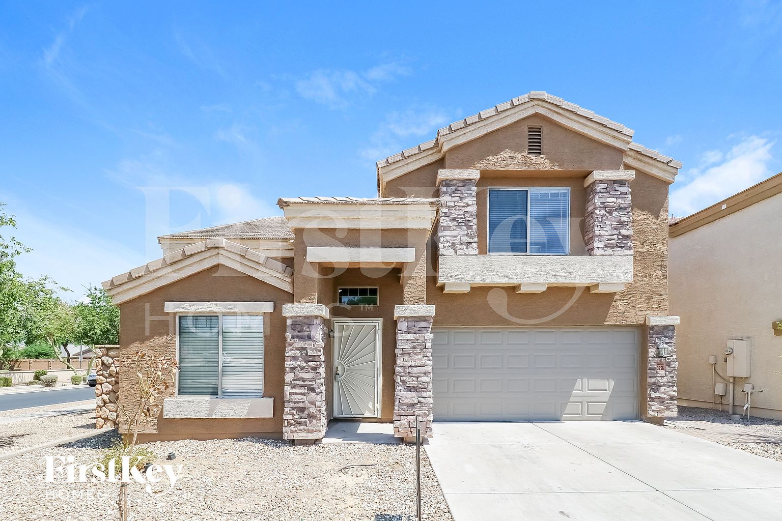 3256 W Huntington Dr Phoenix, AZ 85041 photo 2