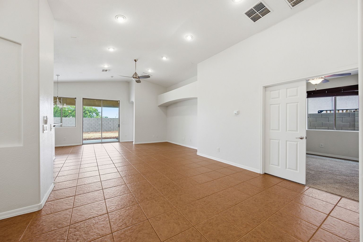 4309 W Heyerdahl Dr photo 4