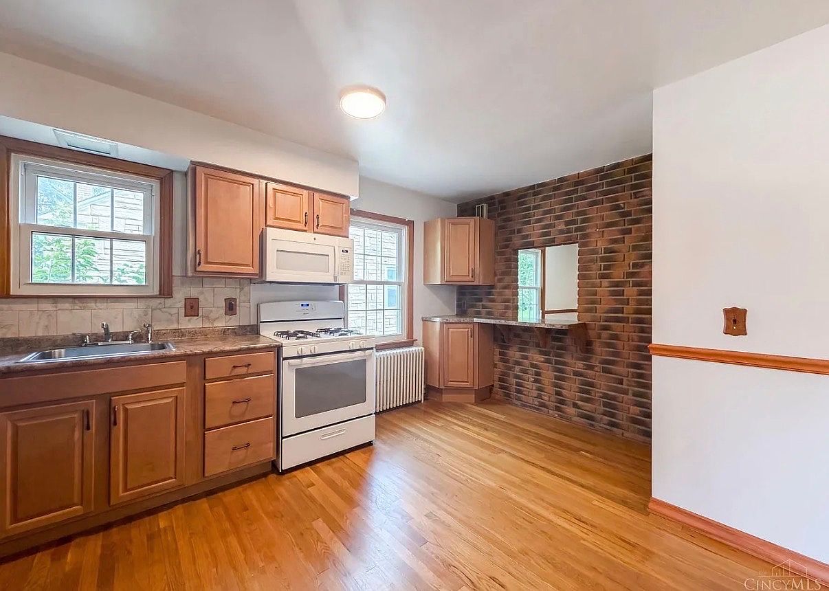 2903 W La Salle St photo 3