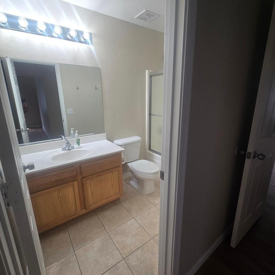 3411 W Sunland Ave Phoenix, AZ 85041 photo 4