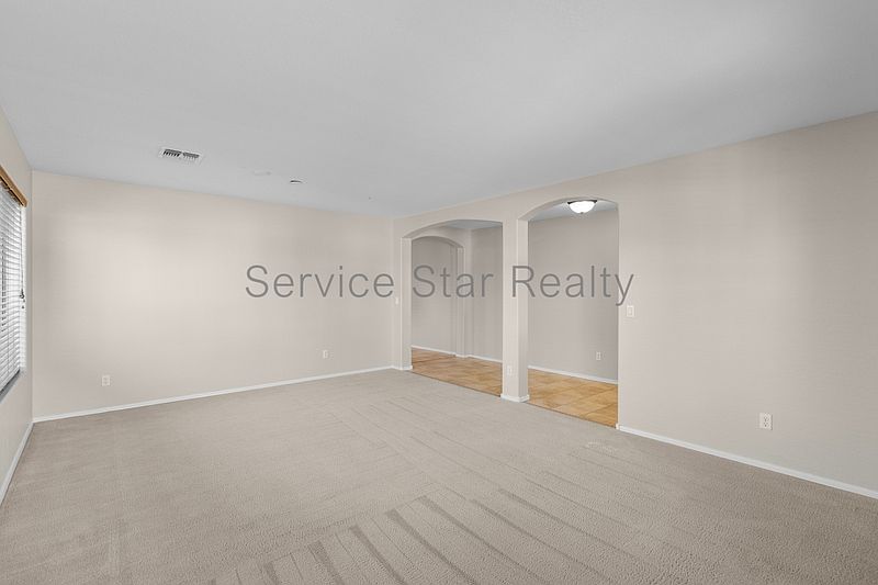 14237 W Aster Dr photo 5