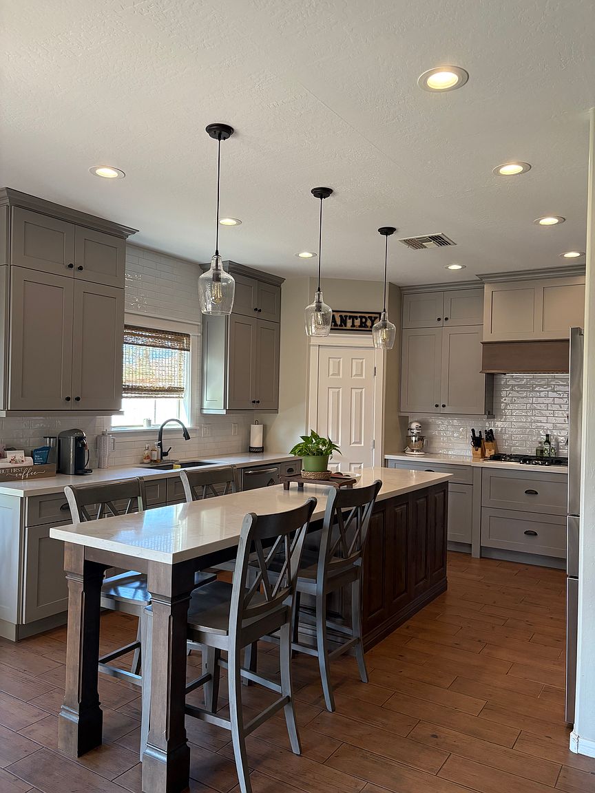 17822 W Carmen Dr photo 2