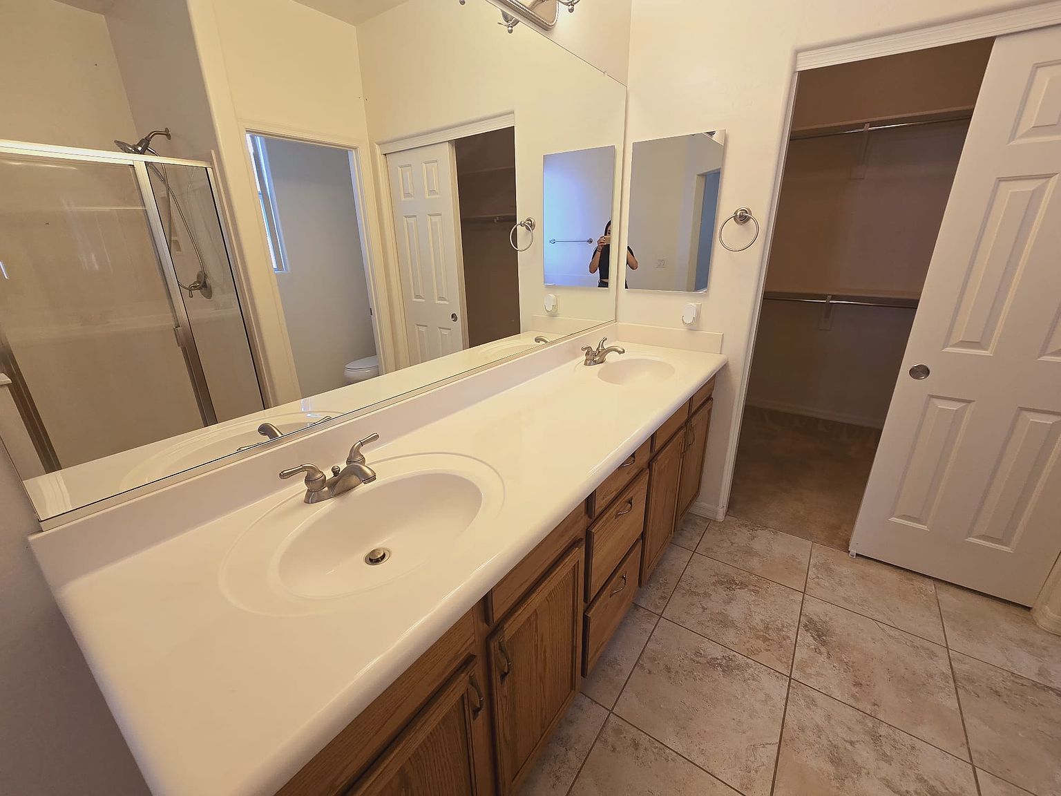 25546 W Saint James Ave photo 3