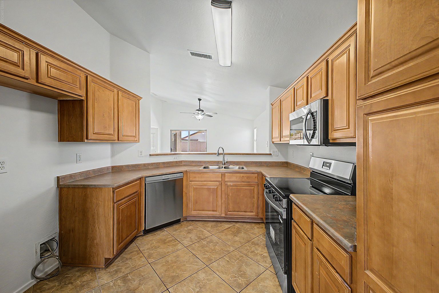25875 W Saint Catherine Ave photo 3