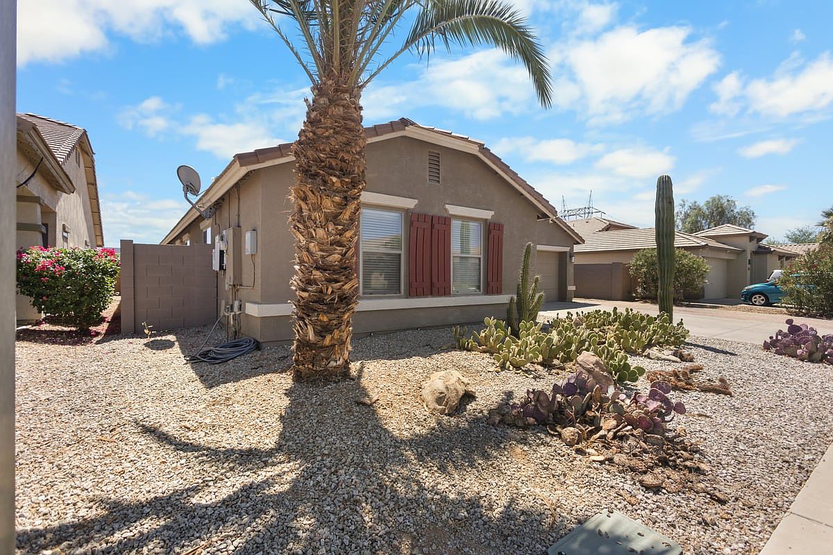 2501 S 255th Dr Buckeye, AZ 85326 photo 2