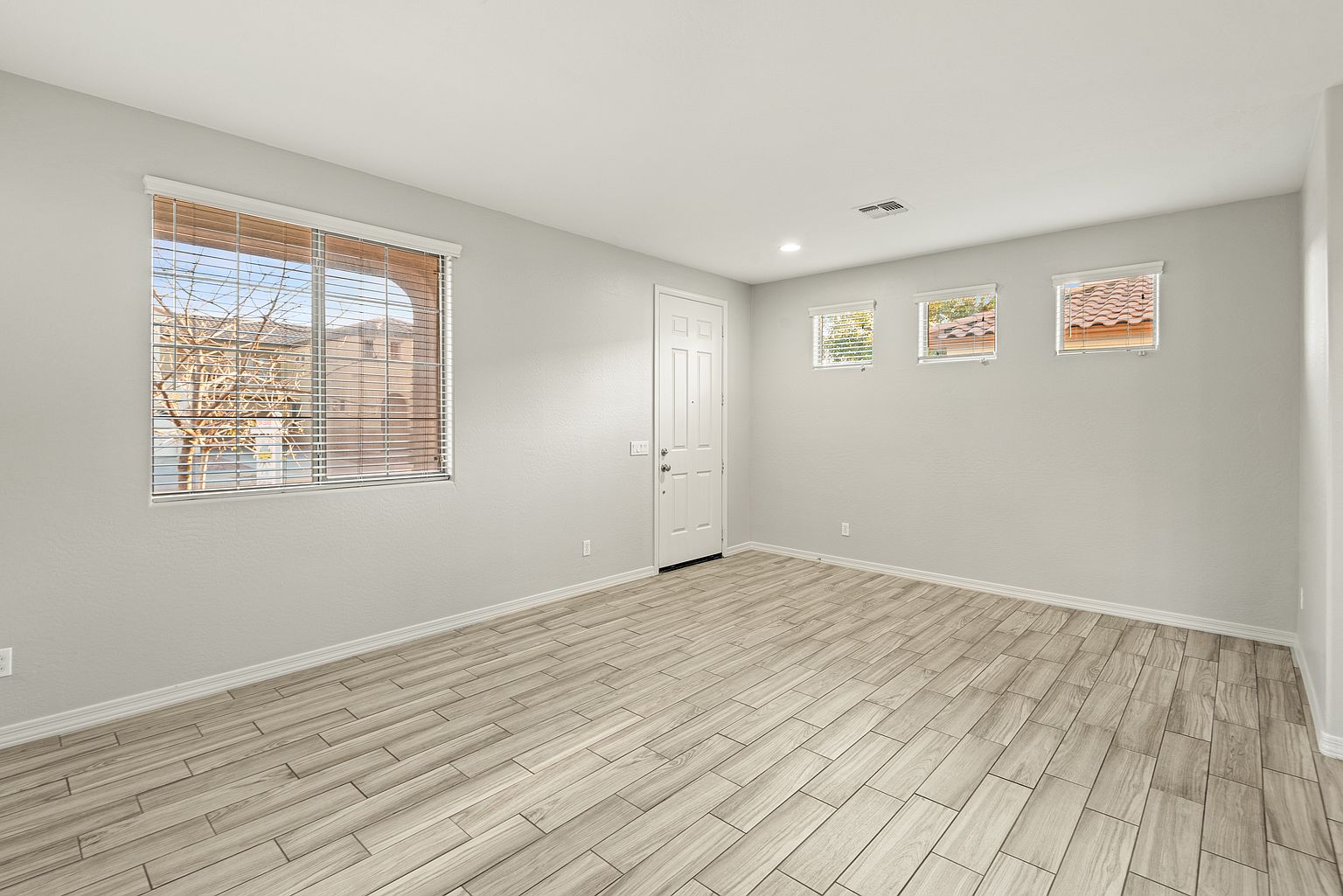 14772 W Riviera Dr photo 4