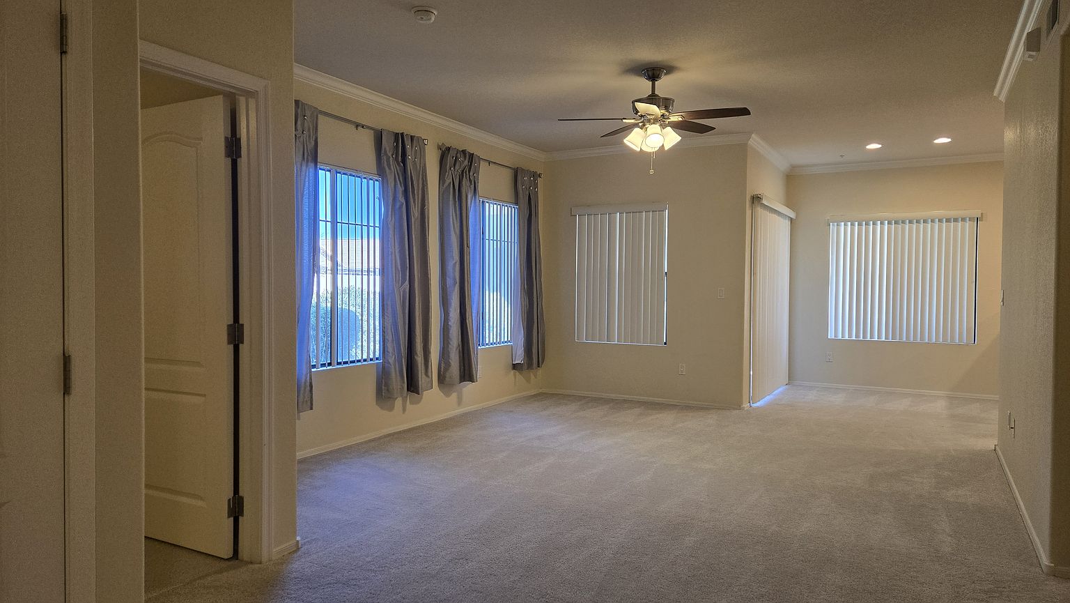 295 N Rural Rd Chandler, AZ 85226 photo 4