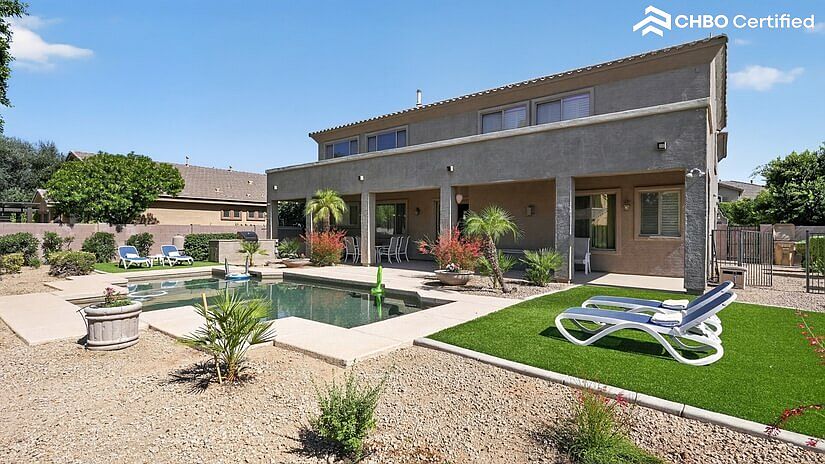 15341 W Sells Dr photo 5