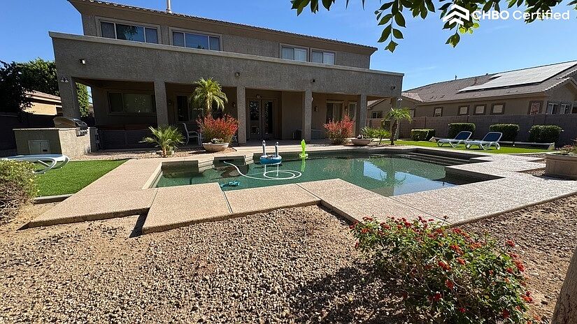 15341 W Sells Dr photo 4