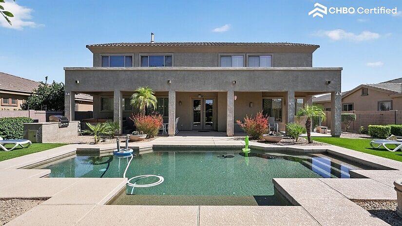 15341 W Sells Dr photo 3