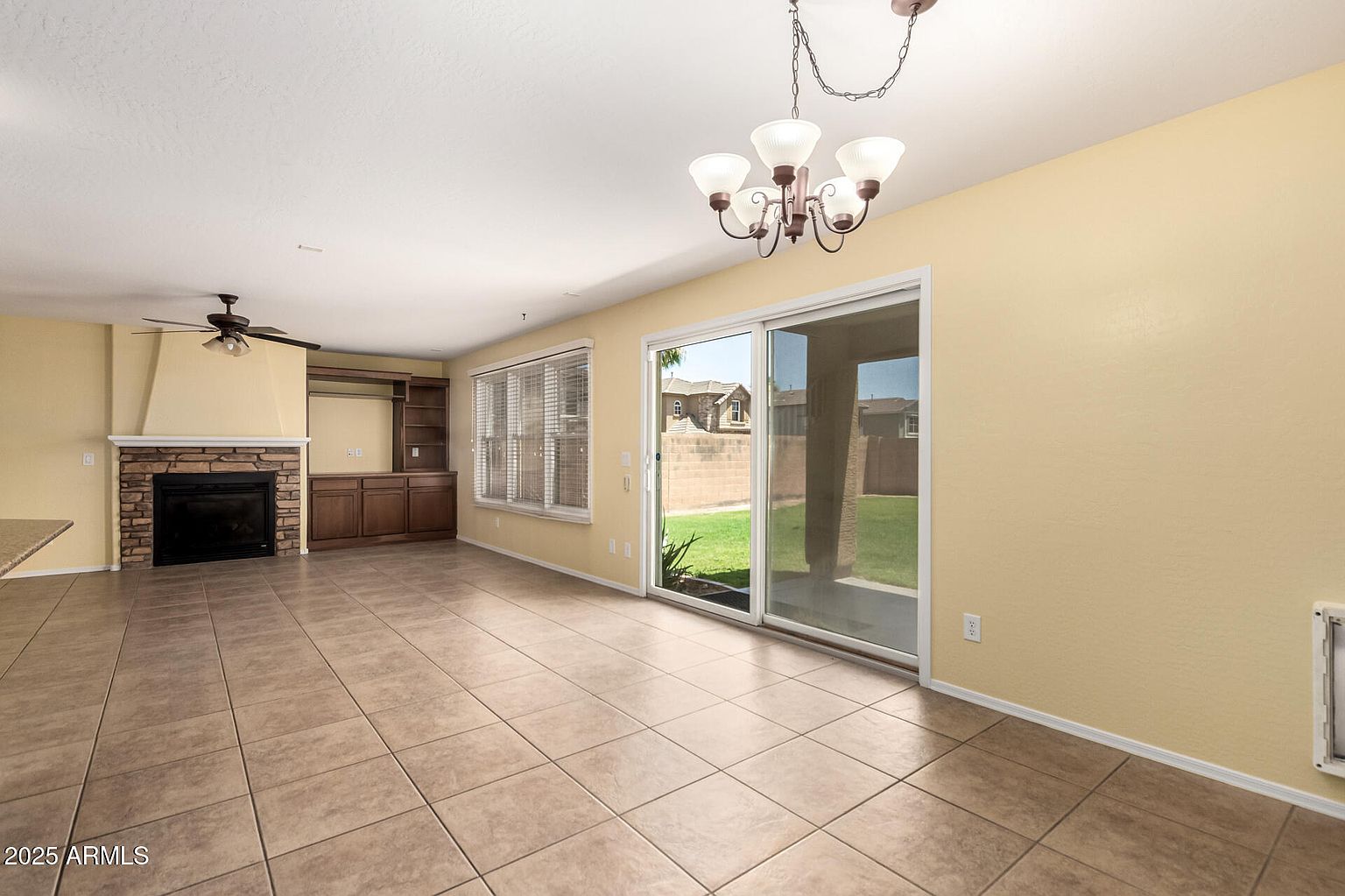 18103 W Smokey Dr photo 5