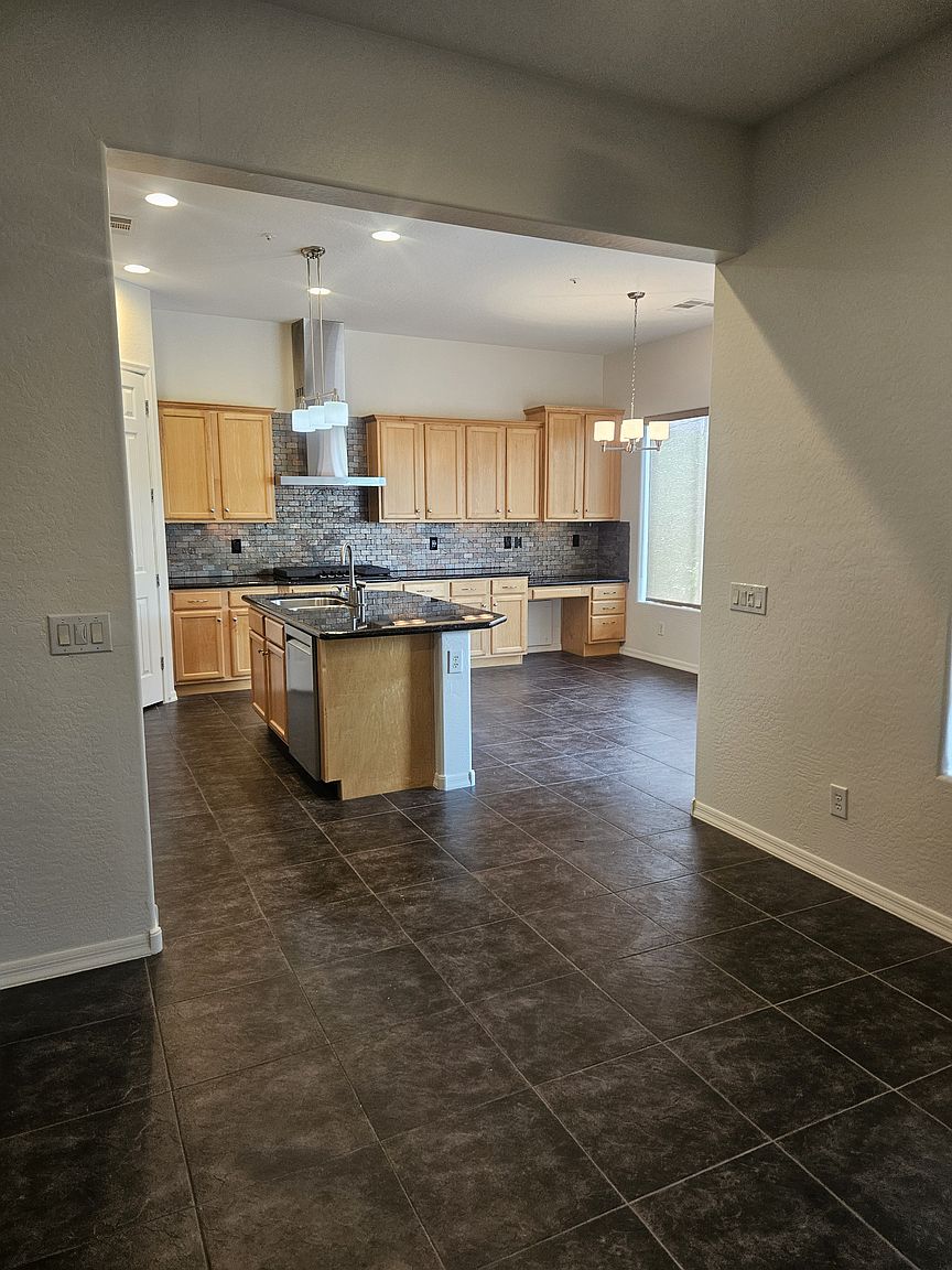 12528 W Milton Dr photo 5