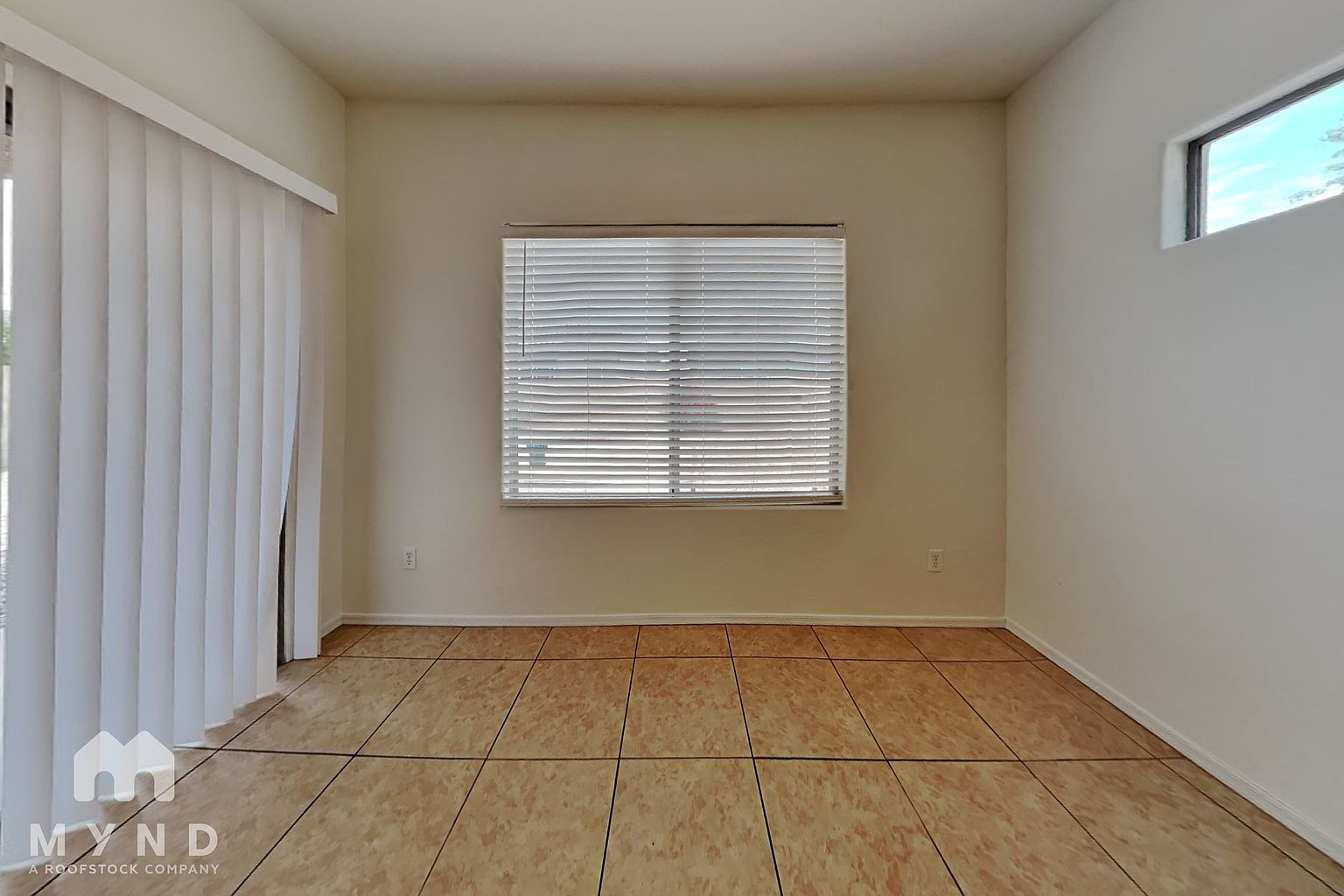9928 W Marguerite Ave Tolleson, AZ 85353 photo 3
