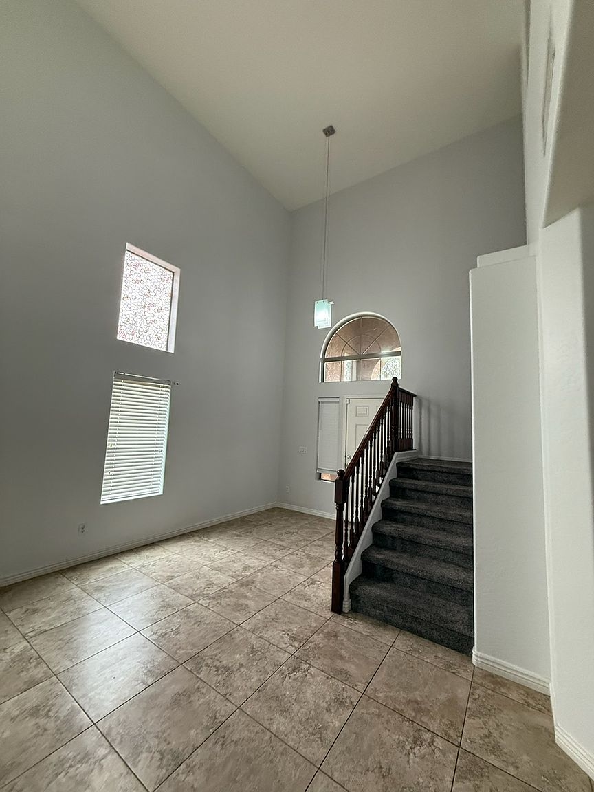 10246 W Luxton Ln photo 3