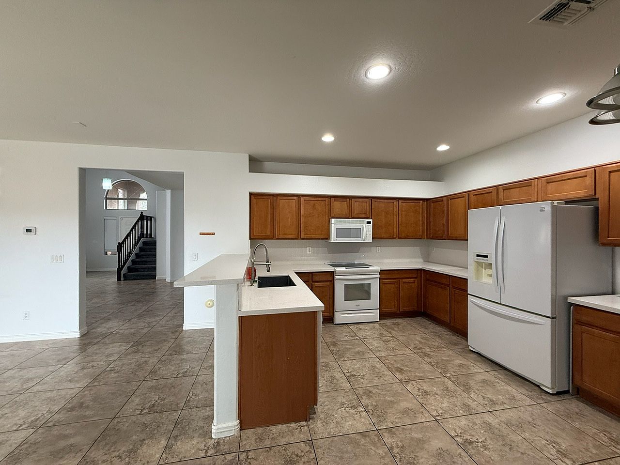 10246 W Luxton Ln photo 5