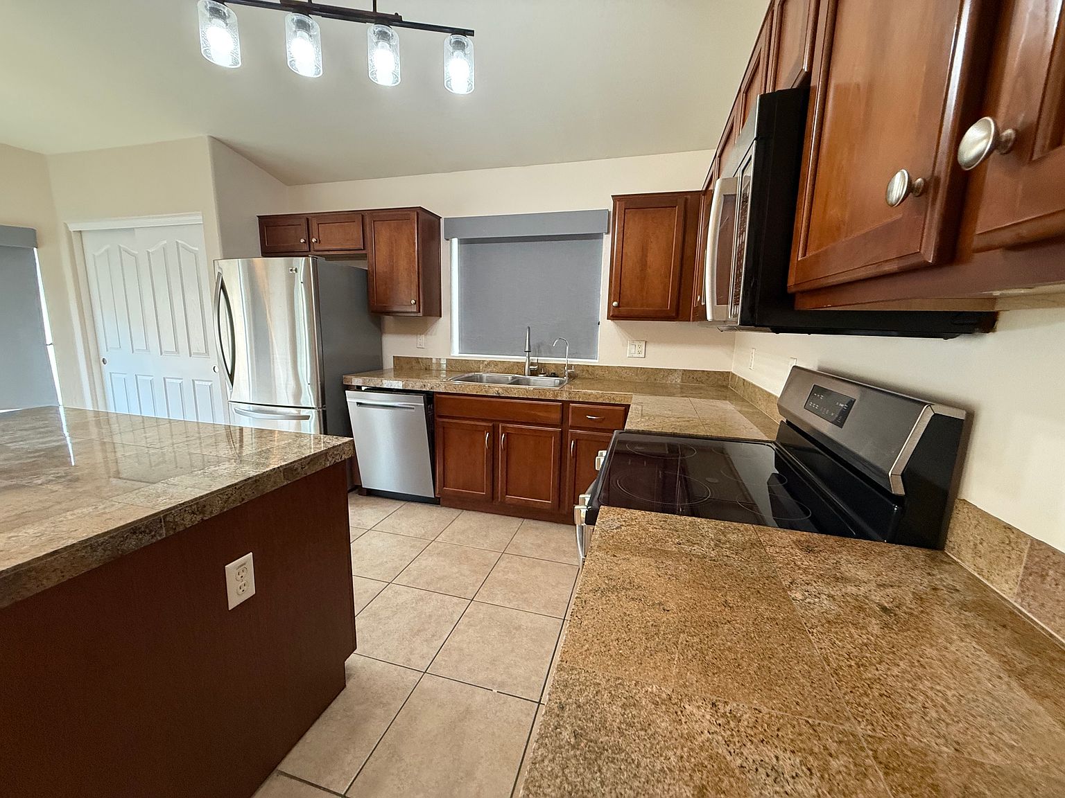 514 E Ironwood Dr photo 4