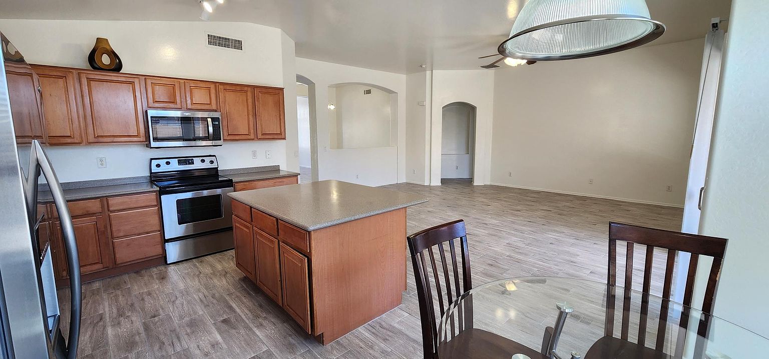 513 E Jasper Dr photo 4