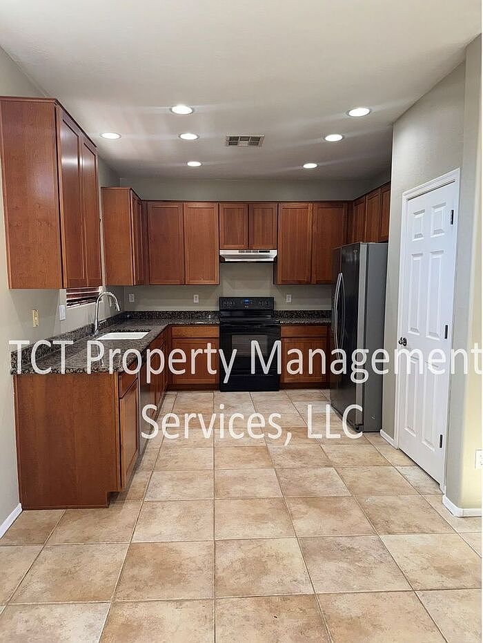 4463 S Brice photo 5