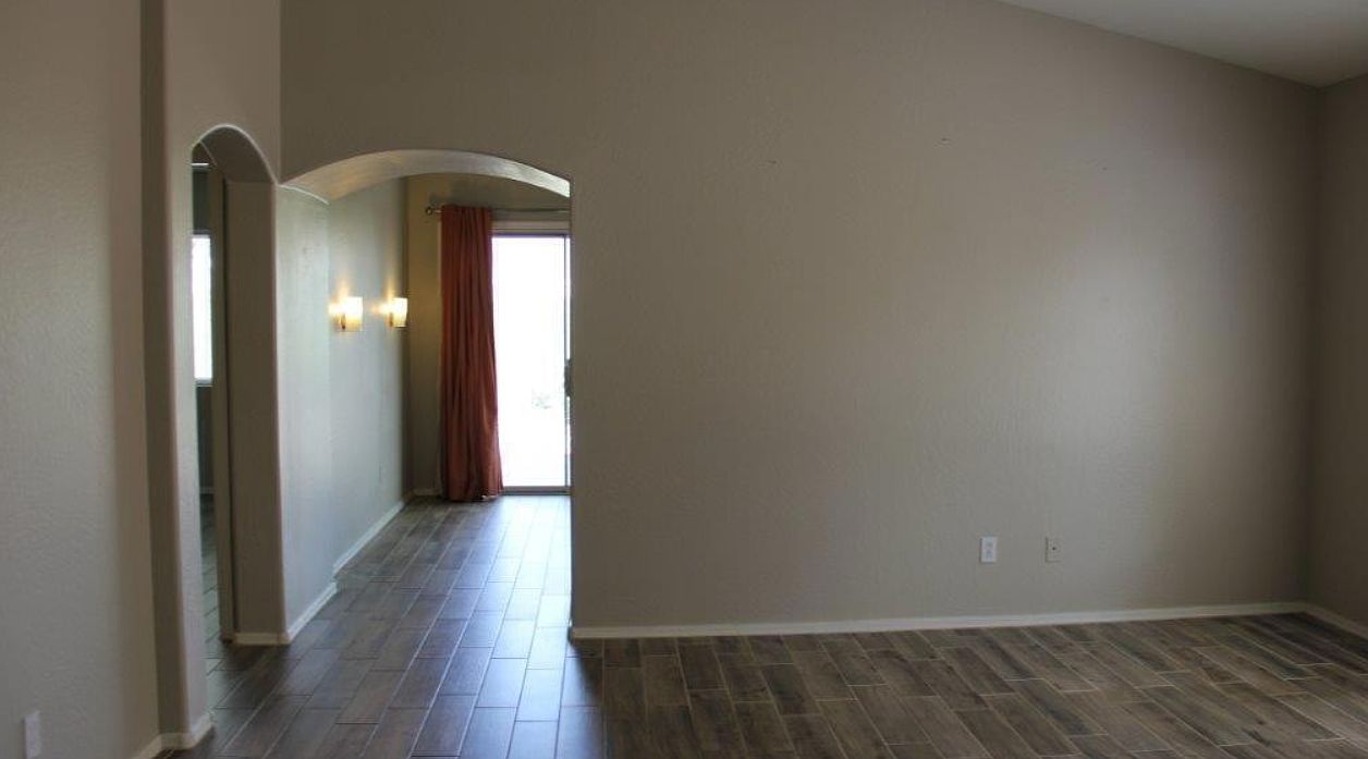 22660 W Adams Dr Buckeye, AZ 85326 photo 4