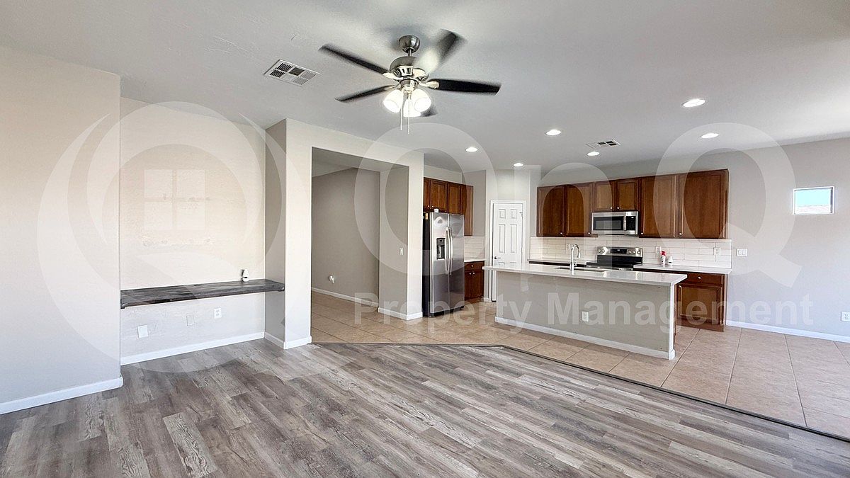 10038 W Levi Dr photo 3